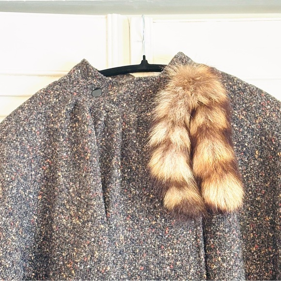 Vintage 1960s Cape Wool Coat with Fur Tails 60s MOD Flecked Tweed Black Gray - Picture 3 of 12